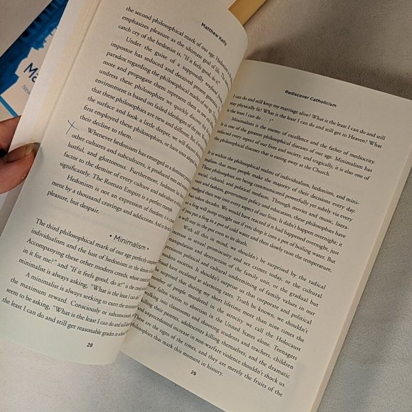 Rediscover Catholicism Matthew Kelly Paperback Book Spiritual Guide to Living - Picture 15 of 16